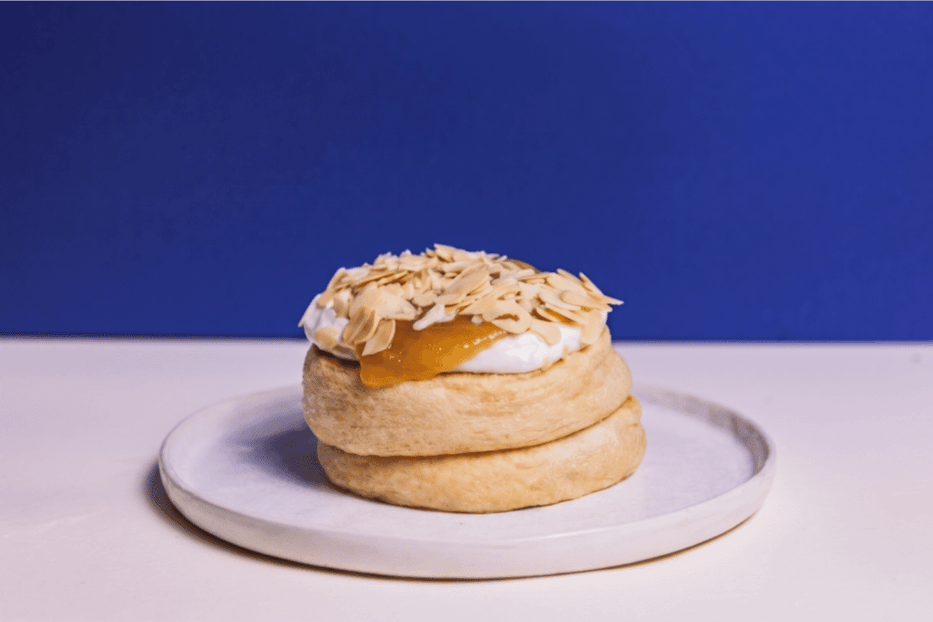 Fuwamai Fresh Local Peaches & Cream Soufflé Pancakes